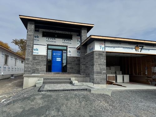 27 Schmidt Way, Quinte West, ON, K8V0L5 | Card Image