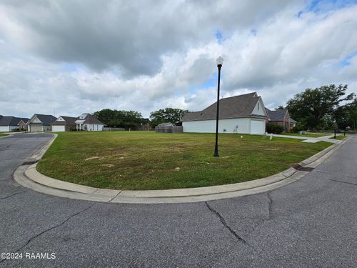 108 Capstone Xing, Lafayette, LA, 70506-7869 | Card Image
