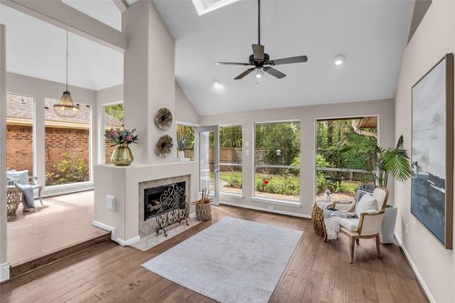 22 Cedar Chase Pl, The Woodlands, TX, 77381-3030 | Card Image