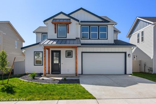 624 Moscow St, Sandpoint, ID, 83864-7450 | Card Image