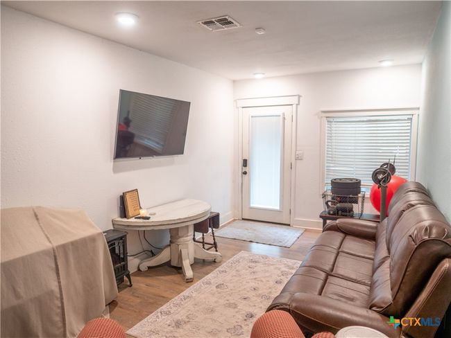 1006 W North St, House other with 2 bedrooms, 1 bathrooms and null parking in Victoria TX | Image 7