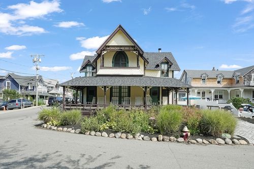 55 Samoset Ave, Oak Bluffs, MA, 02557-1409 | Card Image