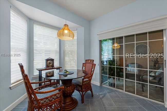 Eat-in Kitchen | Image 6