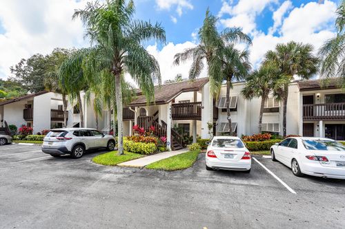 204-10155 Mangrove Dr, Boynton Beach, FL, 33437-1373 | Card Image