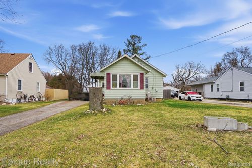 7115 Kessling St, Davison, MI, 48423-2445 | Card Image