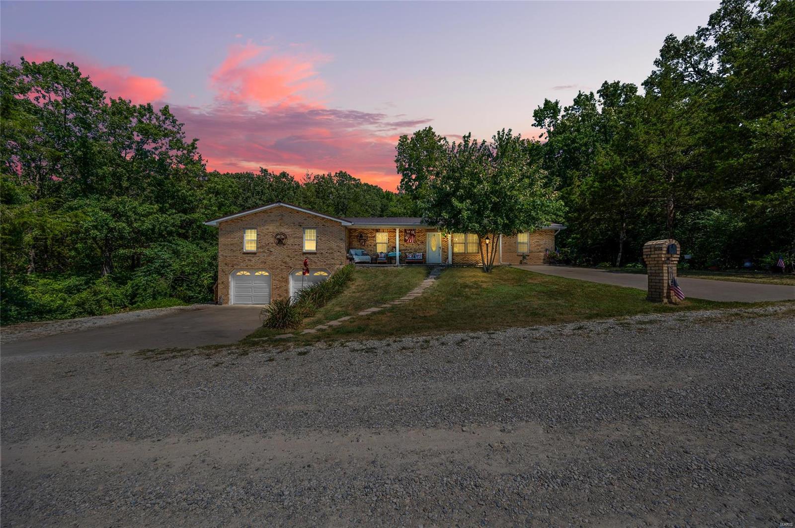 Mont Carmel St, Bonne Terre, MO 63628