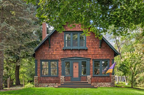 300 Blake Rd S, Hopkins, MN, 55343-2024 | Card Image