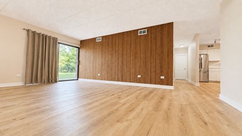 105-1620 Richmond Cir, Joliet, IL, 60435-6751 | Card Image