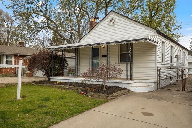 700 Silman St, House other with 3 bedrooms, 2 bathrooms and null parking in Ferndale MI | Image 25
