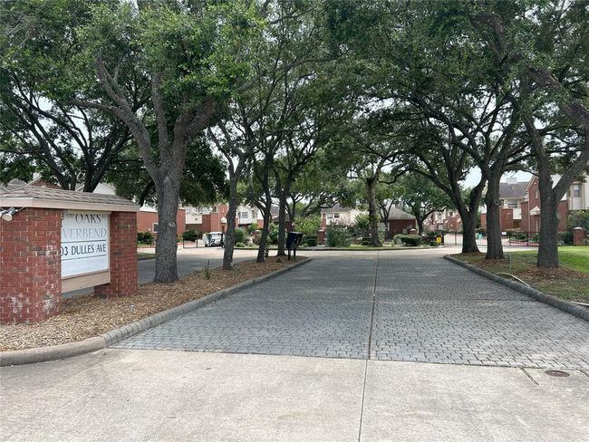 Private gated entrance not too far from Hwy 90, I-69 (Hwy59) and Beltway 8! | Image 41