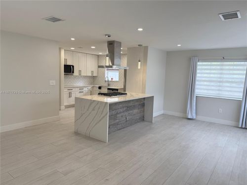 1901 Montague St, Lake Worth Beach, FL, 33461-6057 | Card Image