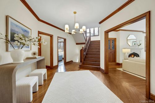 15 Carstensen Rd, Scarsdale, NY, 10583-4307 | Card Image