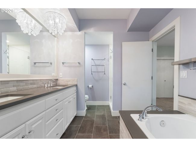 2922 Nw Montara Ct, House attached with 2 bedrooms, 3 bathrooms and 2 parking in Portland OR | Image 24