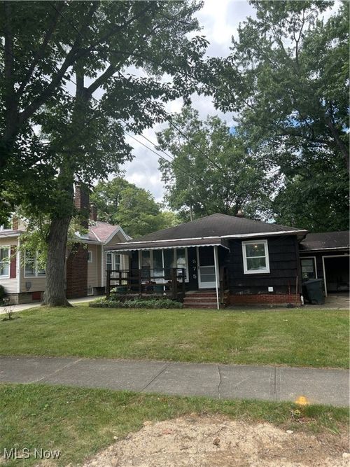 575 W Glendale St, Bedford, OH, 44146-3249 | Card Image