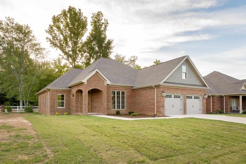 3511 Chesapeake Dr, Florence, AL, 35630-6339 | Card Image