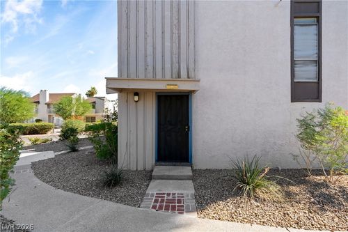 544 Oakbrook Ln, Las Vegas, NV, 89169-3772 | Card Image