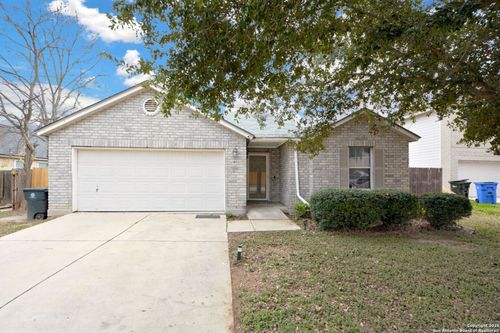 419 Aaron Ln, New Braunfels, TX, 78130-6814 | Card Image