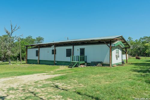 143 Waterman Ln, Pipe Creek, TX, 78063-5974 | Card Image