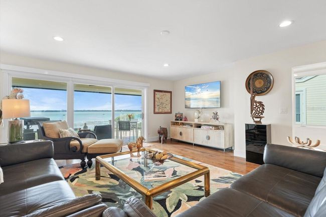 61 Tidy Island Blvd, Townhouse with 2 bedrooms, 2 bathrooms and null parking in BRADENTON FL | Image 5