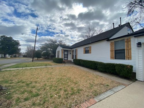 5848 Kenwood Ave, Dallas, TX, 75206-5588 | Card Image