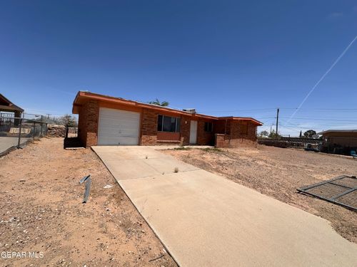 10445 Omega Cir, El Paso, TX, 79924-2412 | Card Image