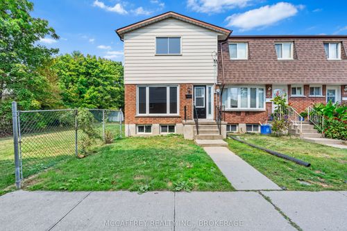 9-26 Addington St, Amherstview, ON, K7N1C5 | Card Image