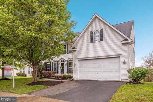 33 Potterfield Dr, LOVETTSVILLE, VA, 20180-8625 | Card Image