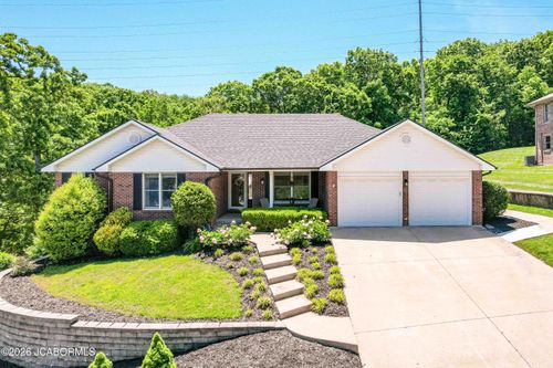 3915 Carmel Dr, Jefferson City, MO, 65109-6136 | Card Image