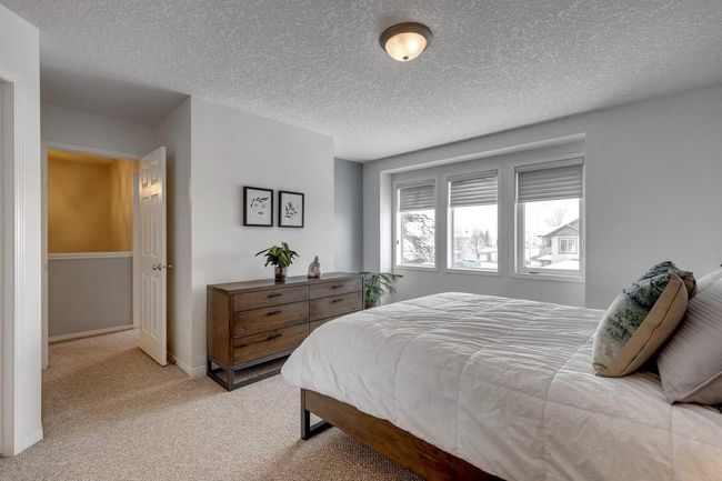 114 Chapalina Close Se, Home with 5 bedrooms, 3 bathrooms and 4 parking in Calgary AB | Image 21