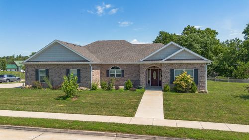 100 Trent Ct, Hallsville, MO, 65255-9807 | Card Image