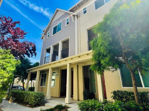 8551 Boardwalk Way, Newark, CA, 94560-3318 | Card Image