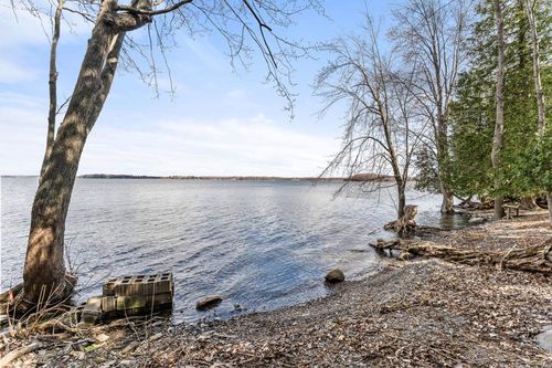 414 Green Pt Rd, North Hero, VT, 05474-4435 | Card Image