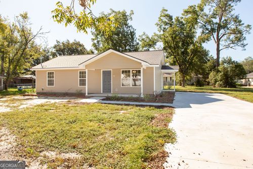 121 Union St, Waycross, GA, 31501-7874 | Card Image