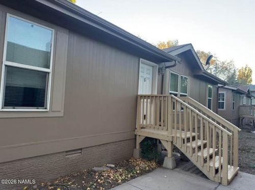 a-517 S Verde St, Flagstaff, AZ, 86001-7643 | Card Image