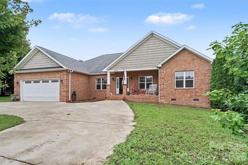 4574 Hunter Rhyne Rd, Lincolnton, NC, 28092-7542 | Card Image