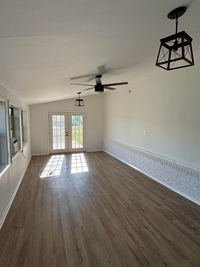 2601 Quail Creek Loop, House other with 3 bedrooms, 2 bathrooms and null parking in Kingsland TX | Image 8