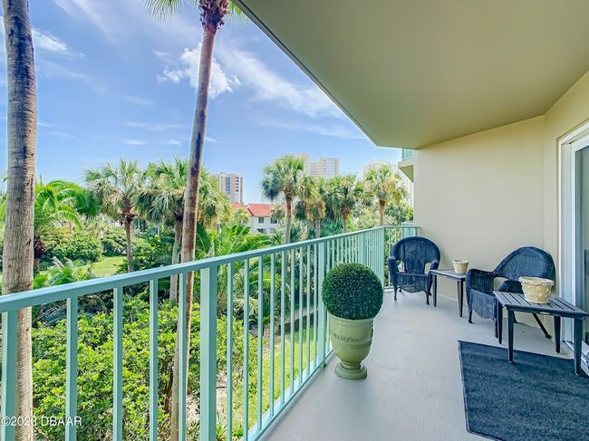 APT-307D - 4 Oceans West Blvd, Condo with 2 bedrooms, 2 bathrooms and null parking in Daytona Beach Shores FL | Image 5