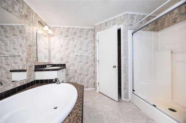 22463 Ne 149 Th St, House other with 3 bedrooms, 2 bathrooms and null parking in Raiford FL | Image 18