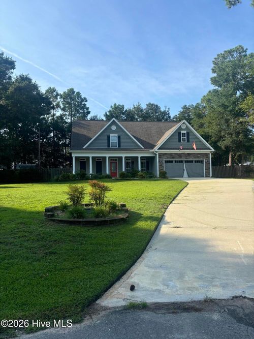 125 Chadwick Ct, Sneads Ferry, NC, 28460-9512 | Card Image
