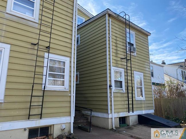 APT-2 - 235 Montgomery St, Condo with 3 bedrooms, 1 bathrooms and null parking in Highland Park NJ | Image 9
