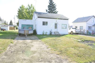 115 1 Ave Sw, House detached with 2 bedrooms, 1 bathrooms and 2 parking in Falher AB | Image 1