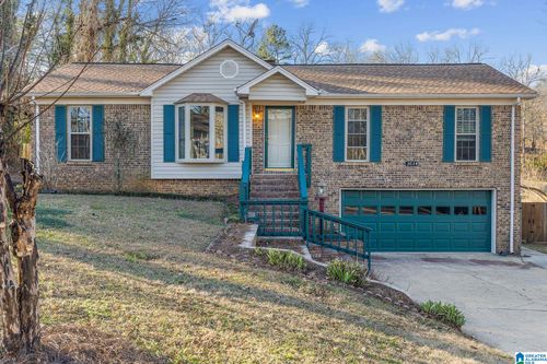 3034 Moonlight Ln, Fultondale, AL, 35068-1328 | Card Image