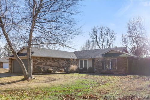 3111 Tull Pl, Muskogee, OK, 74403-6154 | Card Image