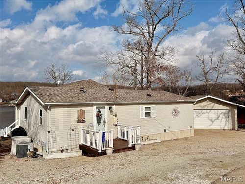 6733 Robin Ln, French Village, MO, 63036-1444 | Card Image