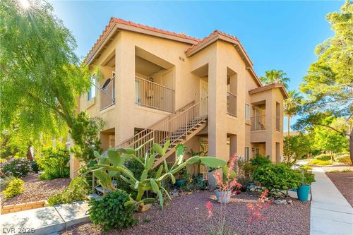 2014-2110 Los Feliz St, Las Vegas, NV, 89156-8017 | Card Image