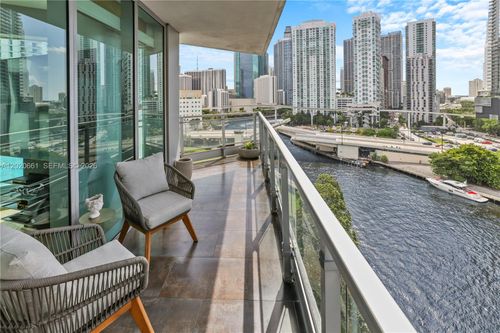 1201-92 Sw 3rd St, Miami, FL, 33130-3074 | Card Image