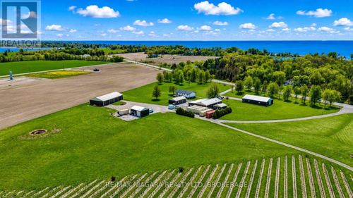 410 County Rd, Essex, ON, N0R1S0 | Card Image