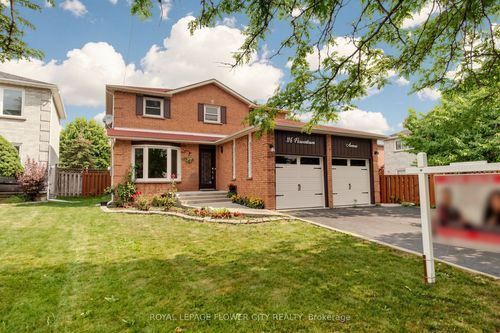 116 Flowertown Ave, Brampton, ON, L6X3Y6 | Card Image