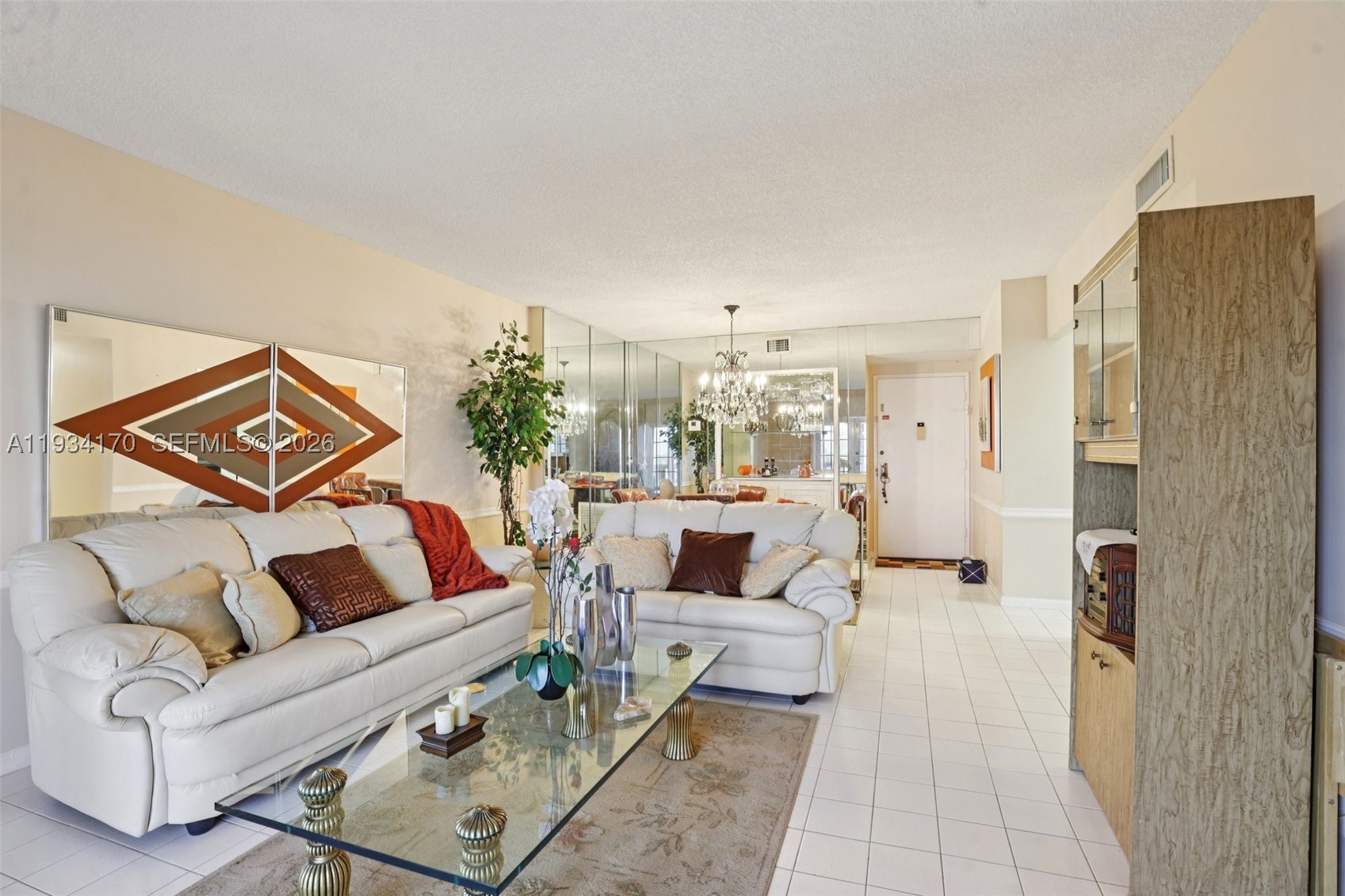 Residential in Hollywood 4