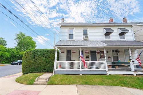 226 S 5th St, Emmaus, PA, 18049-3810 | Card Image